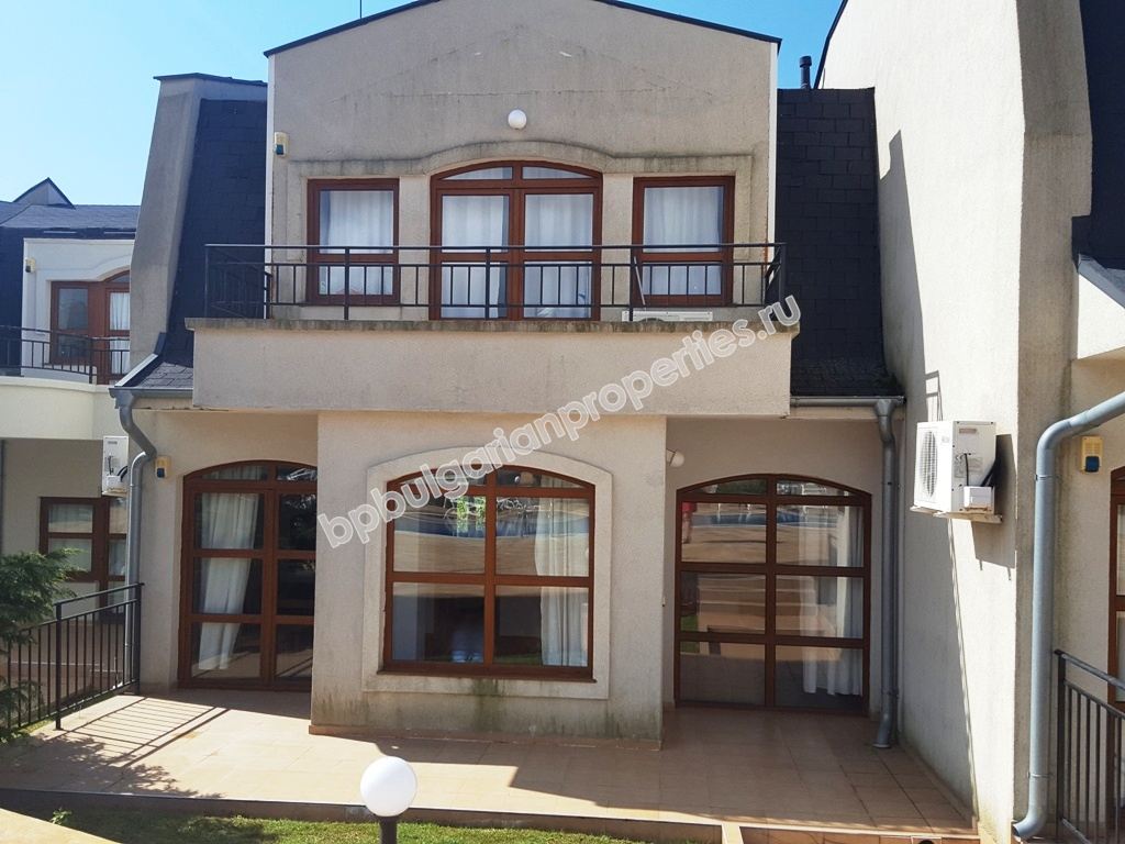 Мебелиран двуспален апартамент с гледка море за продажба близо до курорта Слънчев Бряг