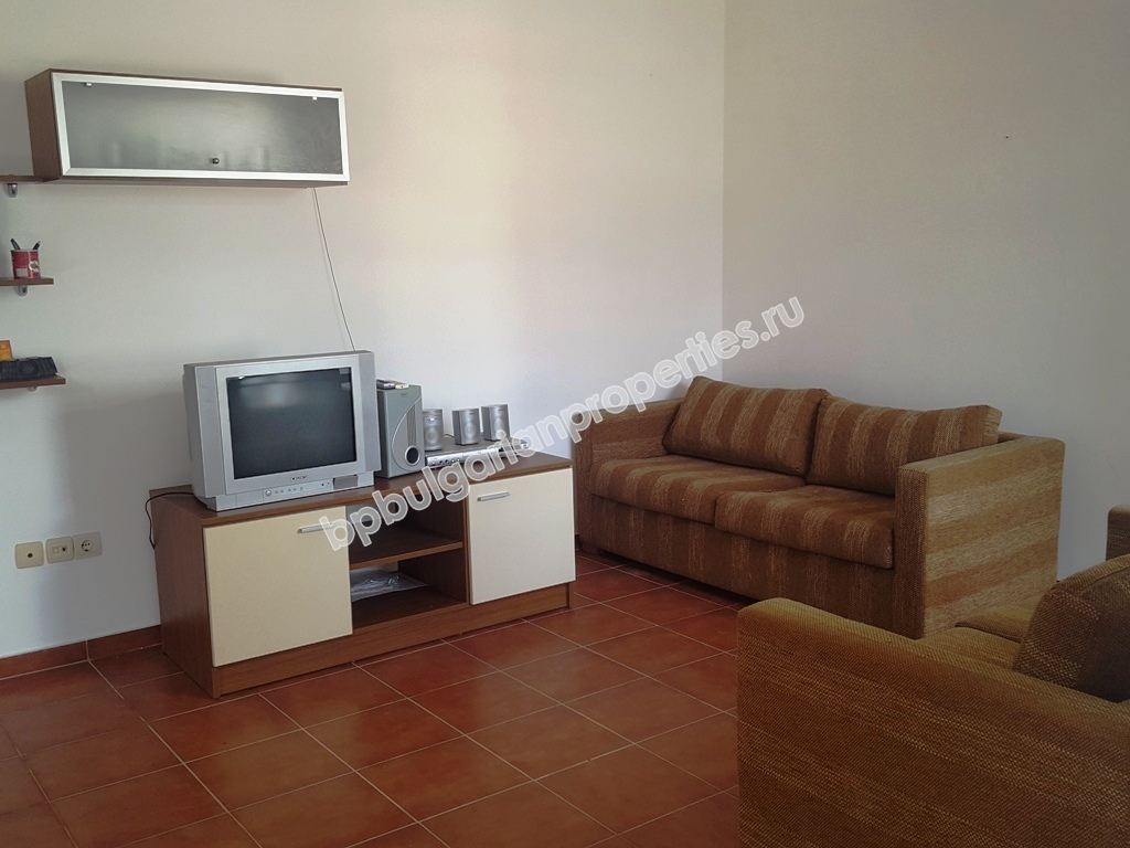 Мебелиран двуспален апартамент с гледка море за продажба близо до курорта Слънчев Бряг