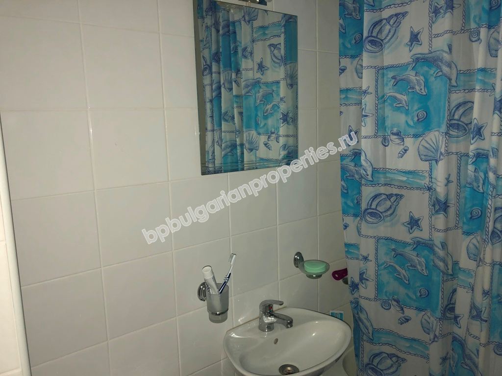 Мебелирано студио за продажба в центъра на Слънчев Бряг