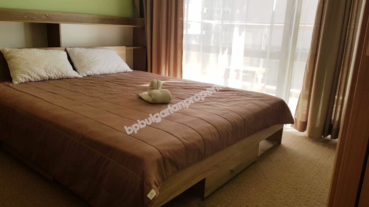 Едноспален мебелиран апартамент за продажба в елитен комплекс в курорта Слънчев Бряг