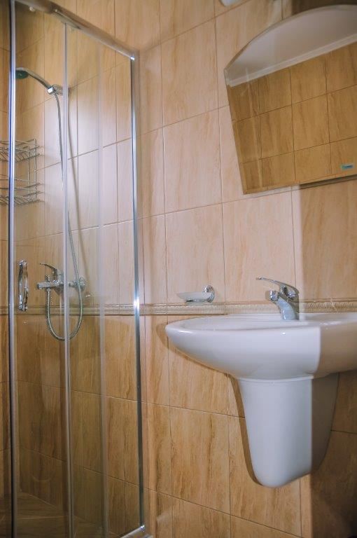 Луксозно обзаведен апартамент в жилищен комплекс близо до морето