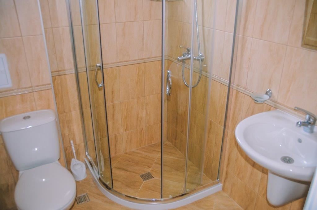 Луксозно обзаведен апартамент в жилищен комплекс близо до морето