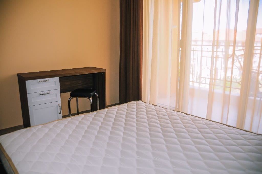 Луксозен апартамент в жилищен комплекс близо до морето в Равда