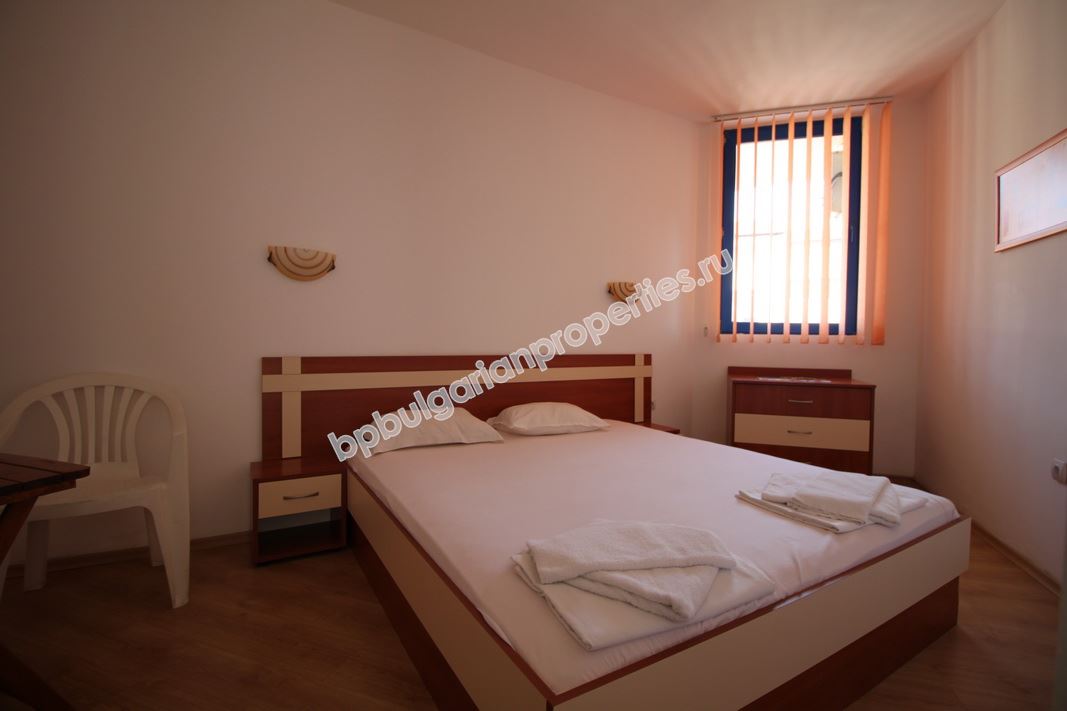 Евтин апартамент за инвестиция на 100 м от морето в Слънчев Бряг