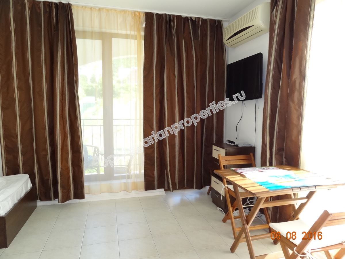 Изгодно обзаведено студио в луксозен комплекс в центъра на Свети Влас