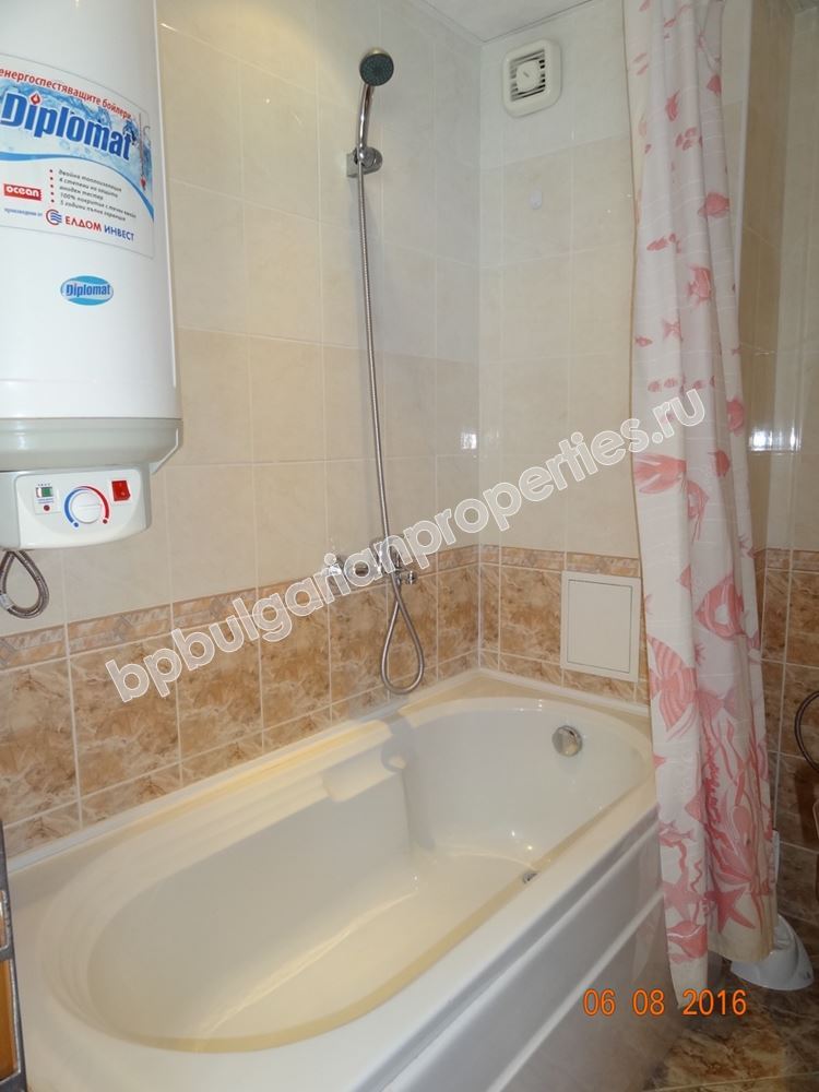 Изгодно обзаведено студио в луксозен комплекс в центъра на Свети Влас