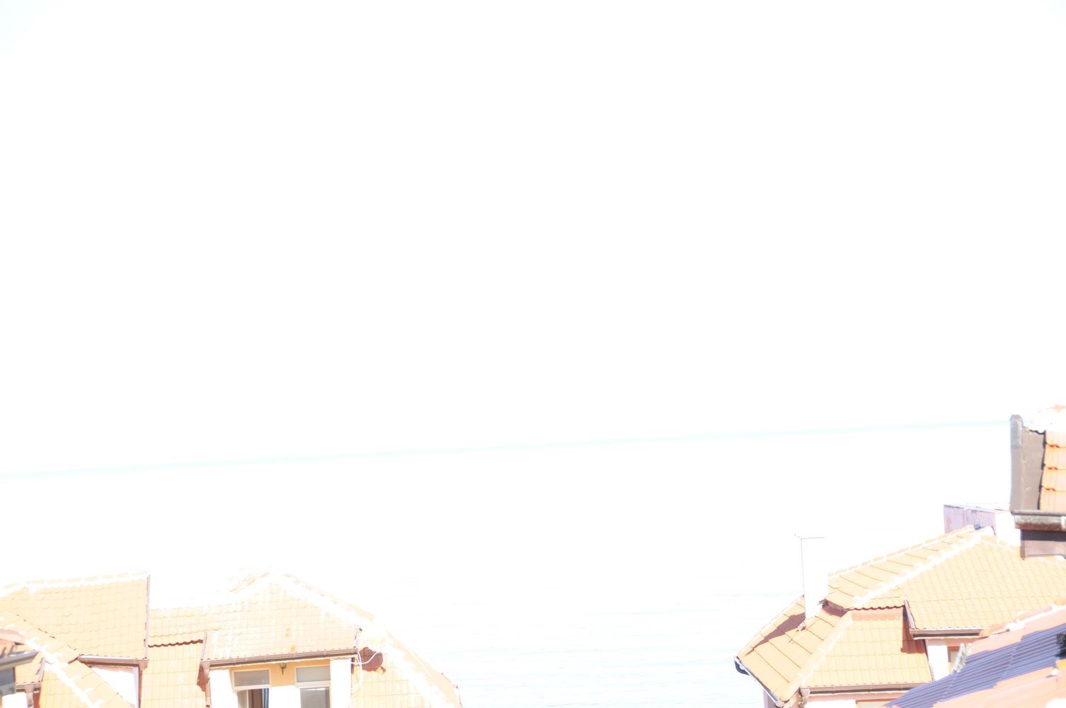 Триетажна обзаведена къща на 50 м от Райския залив, Созопол