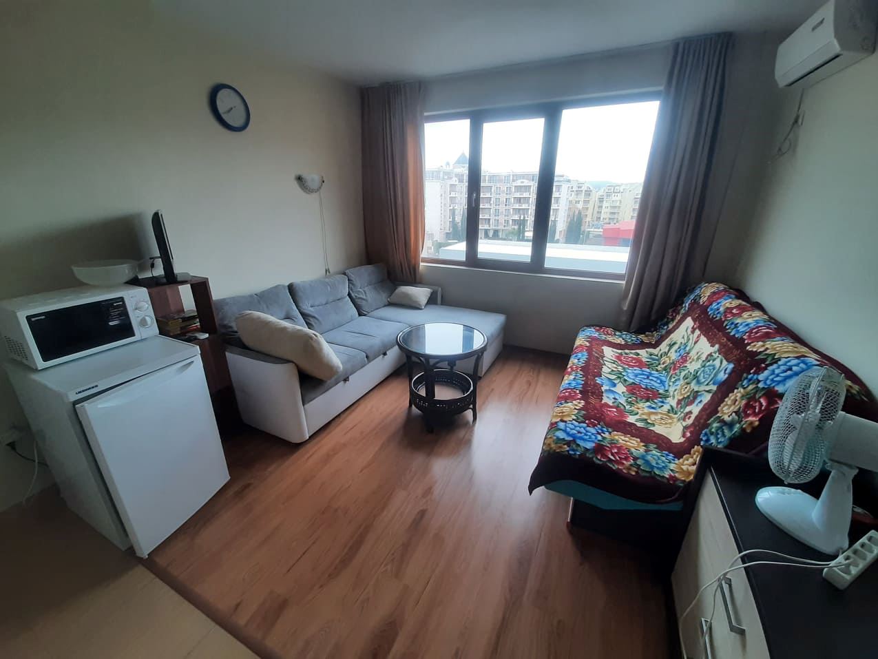 Обзаведено студио в затворен комплекс в централна част на Слънчев Бряг