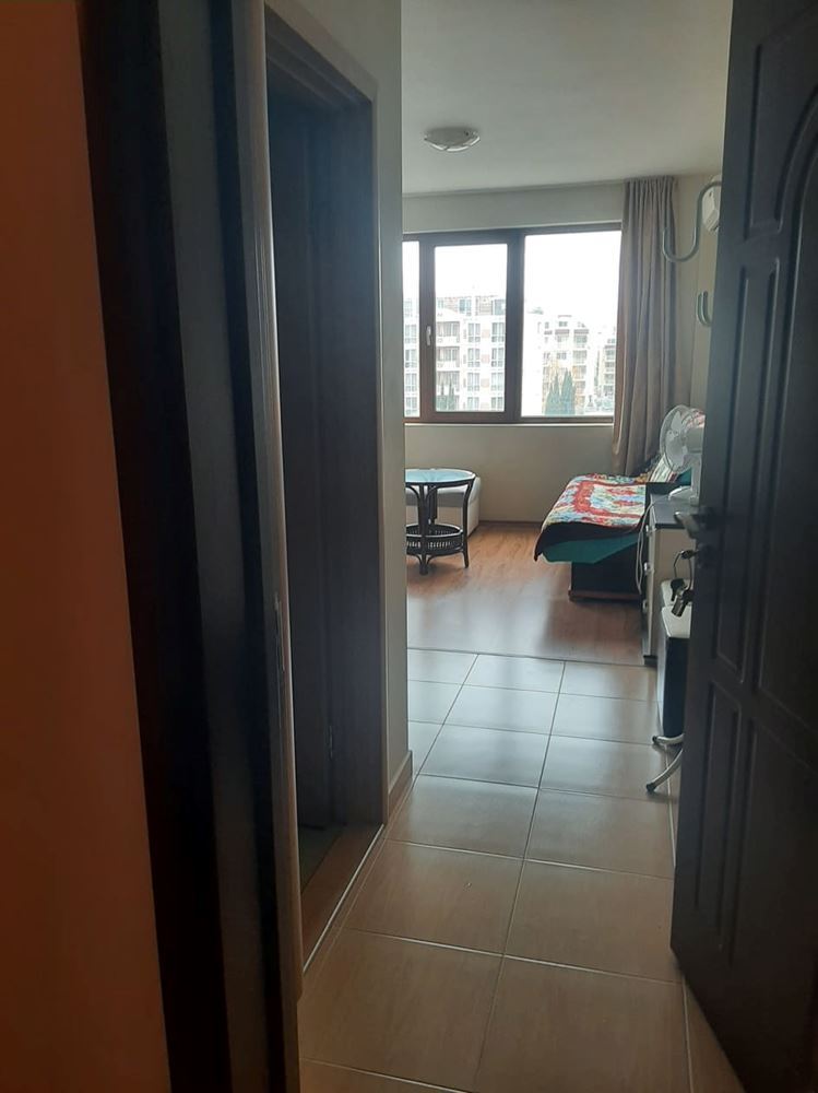 Обзаведено студио в затворен комплекс в централна част на Слънчев Бряг