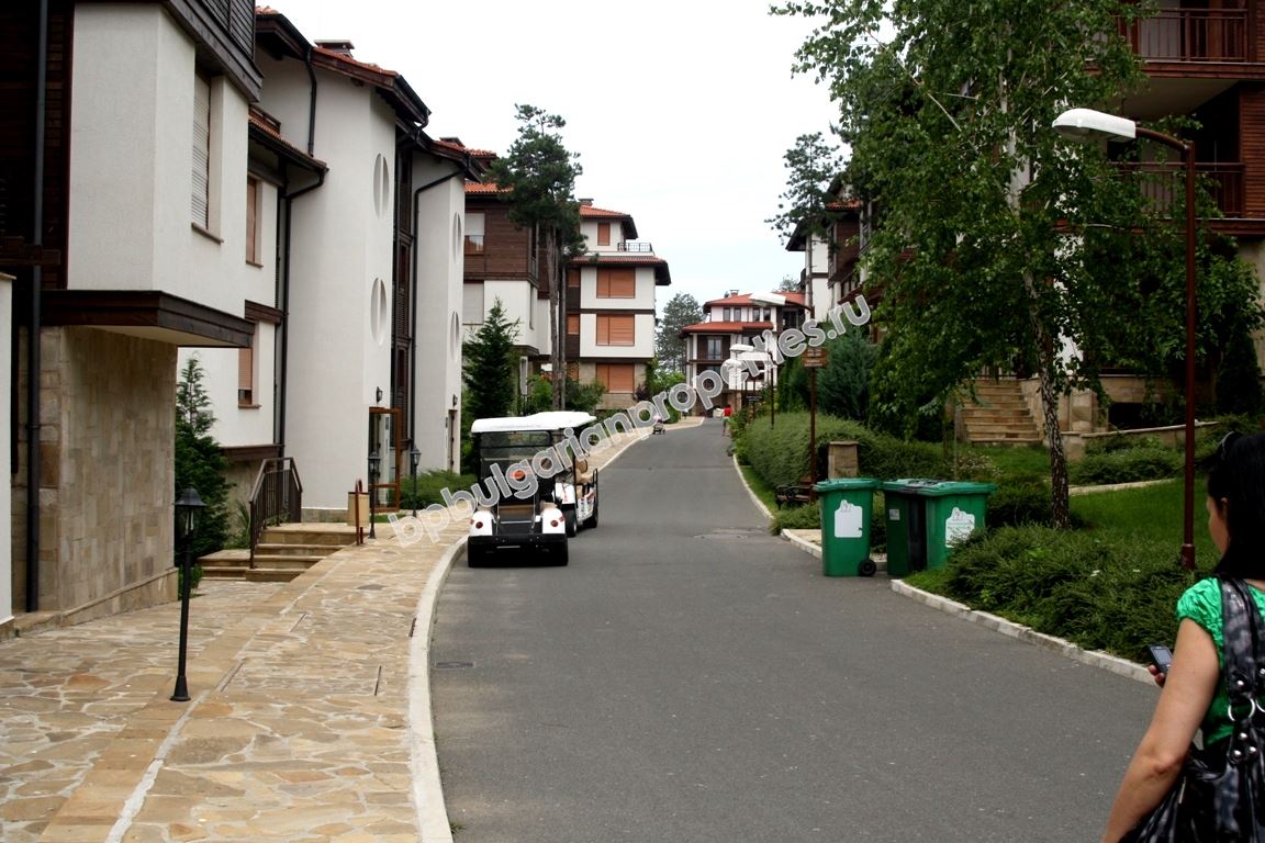 Тристаен апартамент с гледка море на първа линия в Созопол