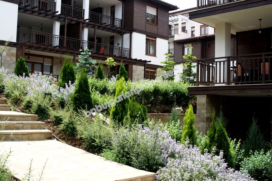 Тристаен апартамент с гледка море на първа линия в Созопол