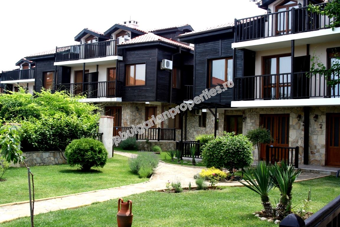 Тристаен апартамент с гледка море на първа линия в Созопол