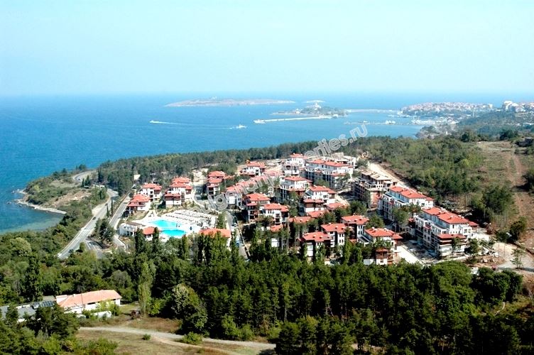 Тристаен апартамент с гледка море на първа линия в Созопол