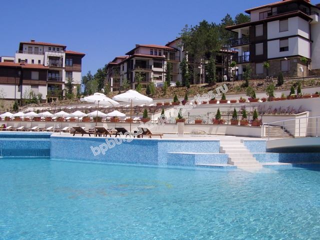 Тристаен апартамент с гледка море на първа линия в Созопол