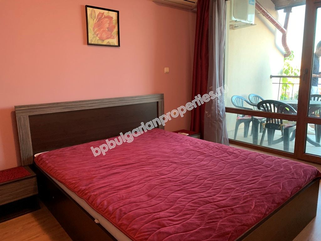 Апартамент с панорамна гледка море в центъра на Свети Влас