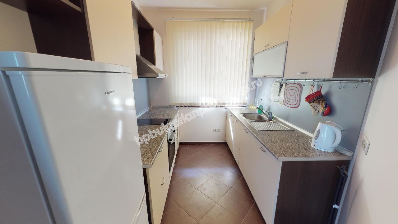 Двуетажен таунхаус на 2 км от плажа на изгодна цена