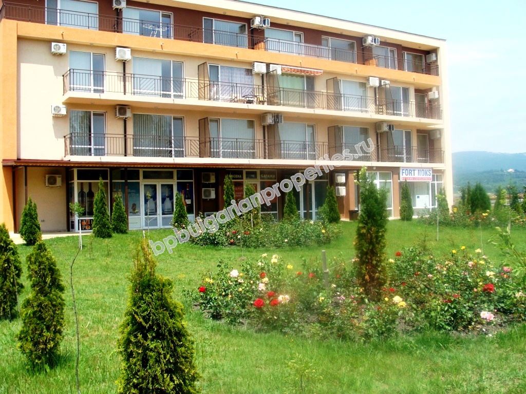 Двустаен апартамент в затворен комплекс в Слънчев Бряг