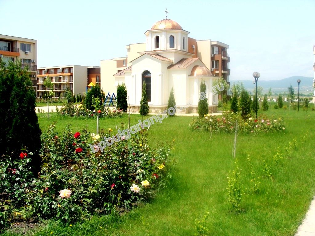 Двустаен апартамент в затворен комплекс в Слънчев Бряг