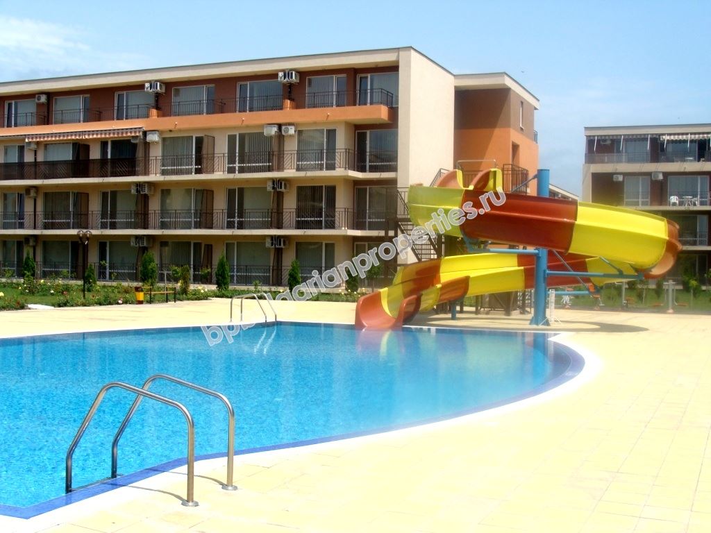 Двустаен апартамент в затворен комплекс в Слънчев Бряг