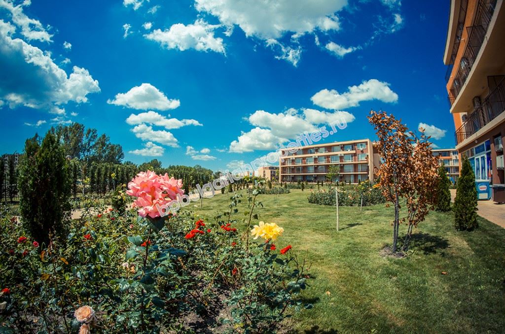 Двустаен апартамент в затворен комплекс в Слънчев Бряг