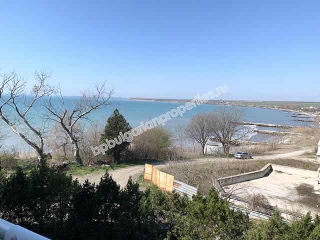 Евтин двустаен апартамент на първа линия в Поморие