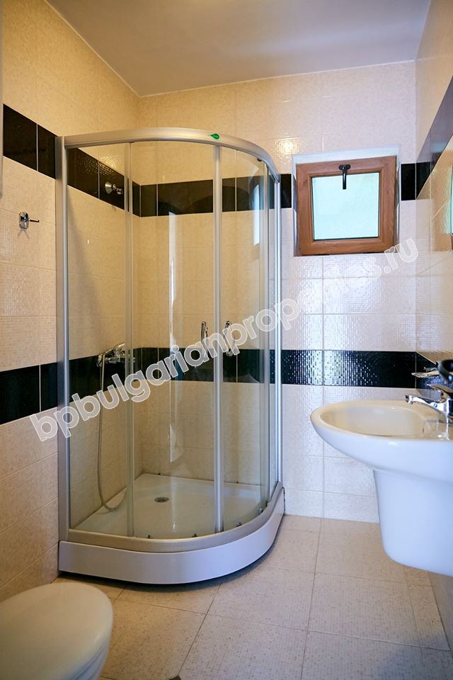 Имоти в затворен комплекс в Бяла