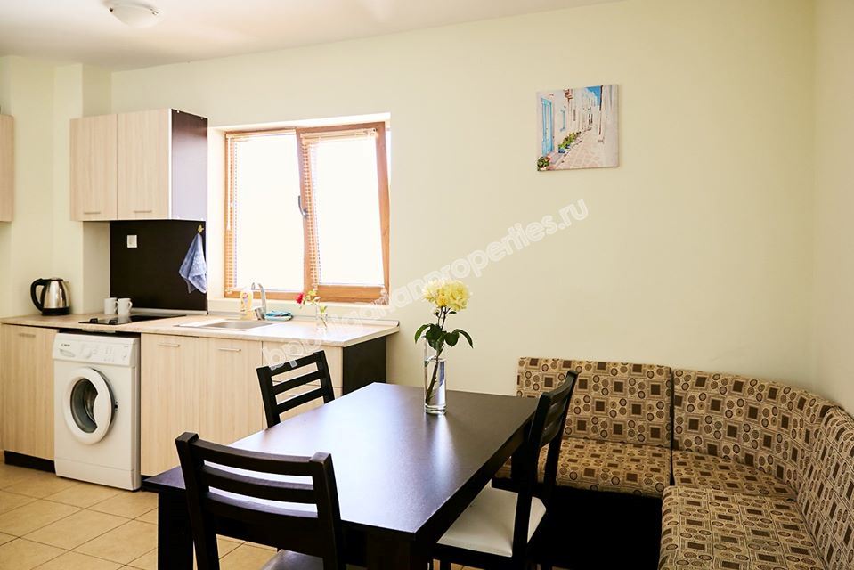 Имоти в затворен комплекс в Бяла