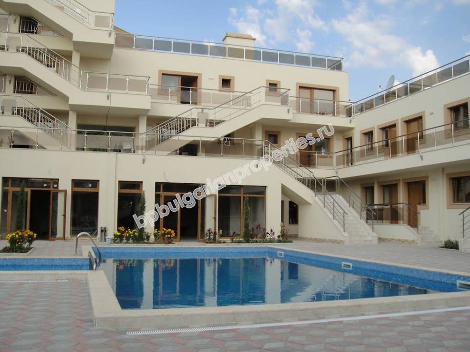 Имоти в затворен комплекс в Бяла