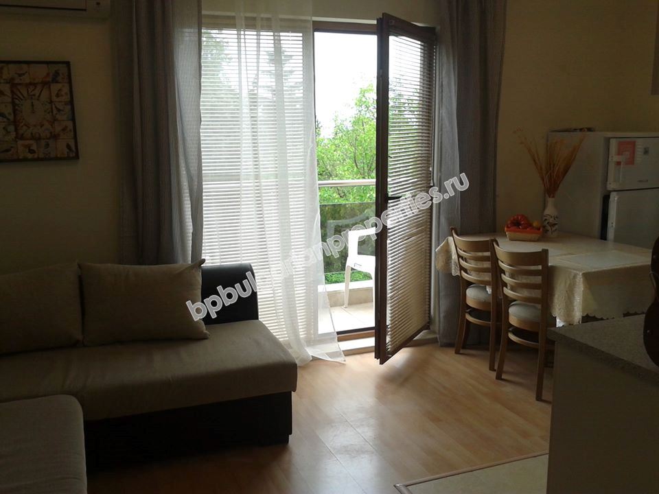 Имоти в затворен комплекс в Бяла