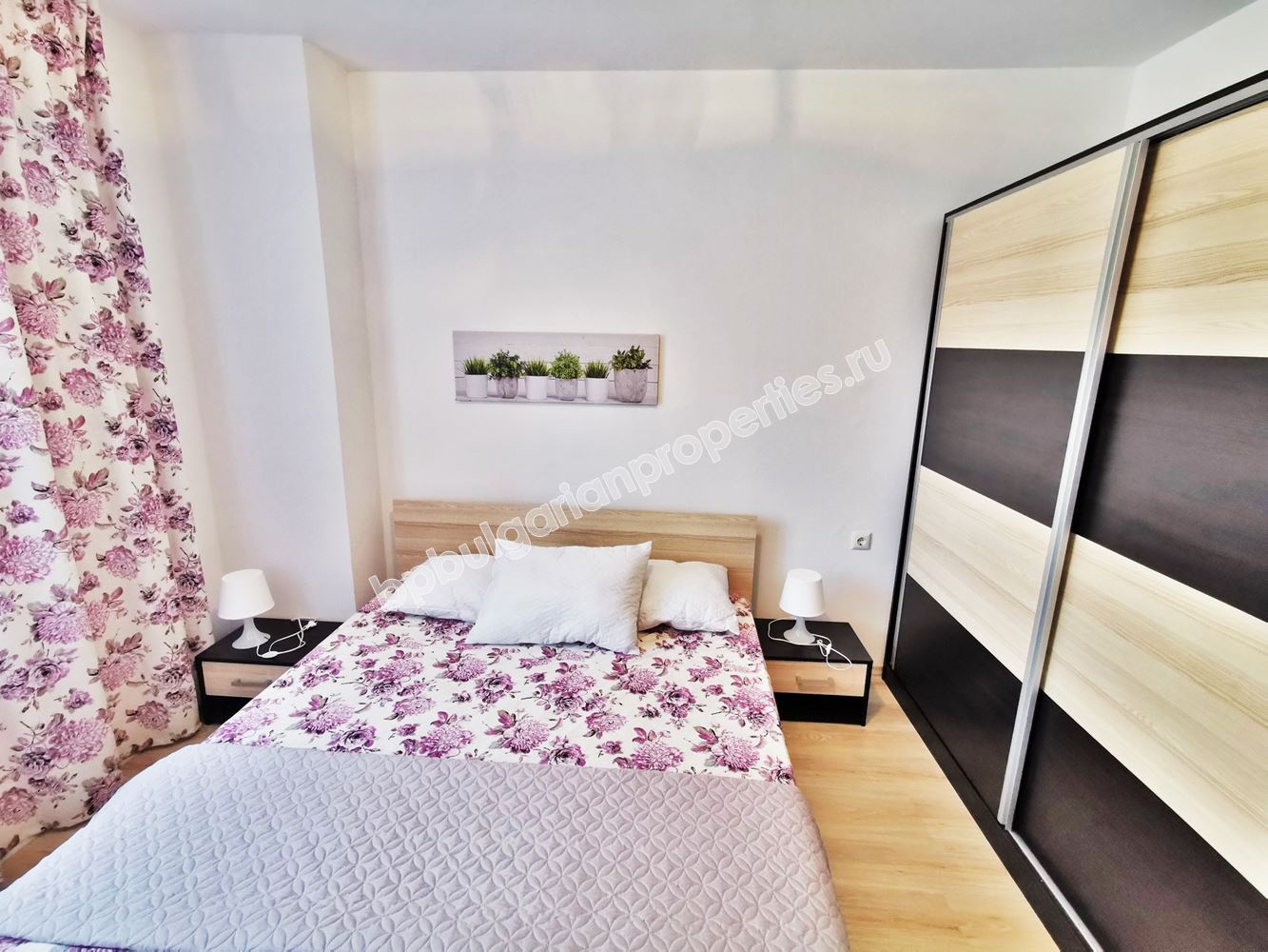 Двустаен обзаведен апартамент в жилищен комплекс в Свети Влас