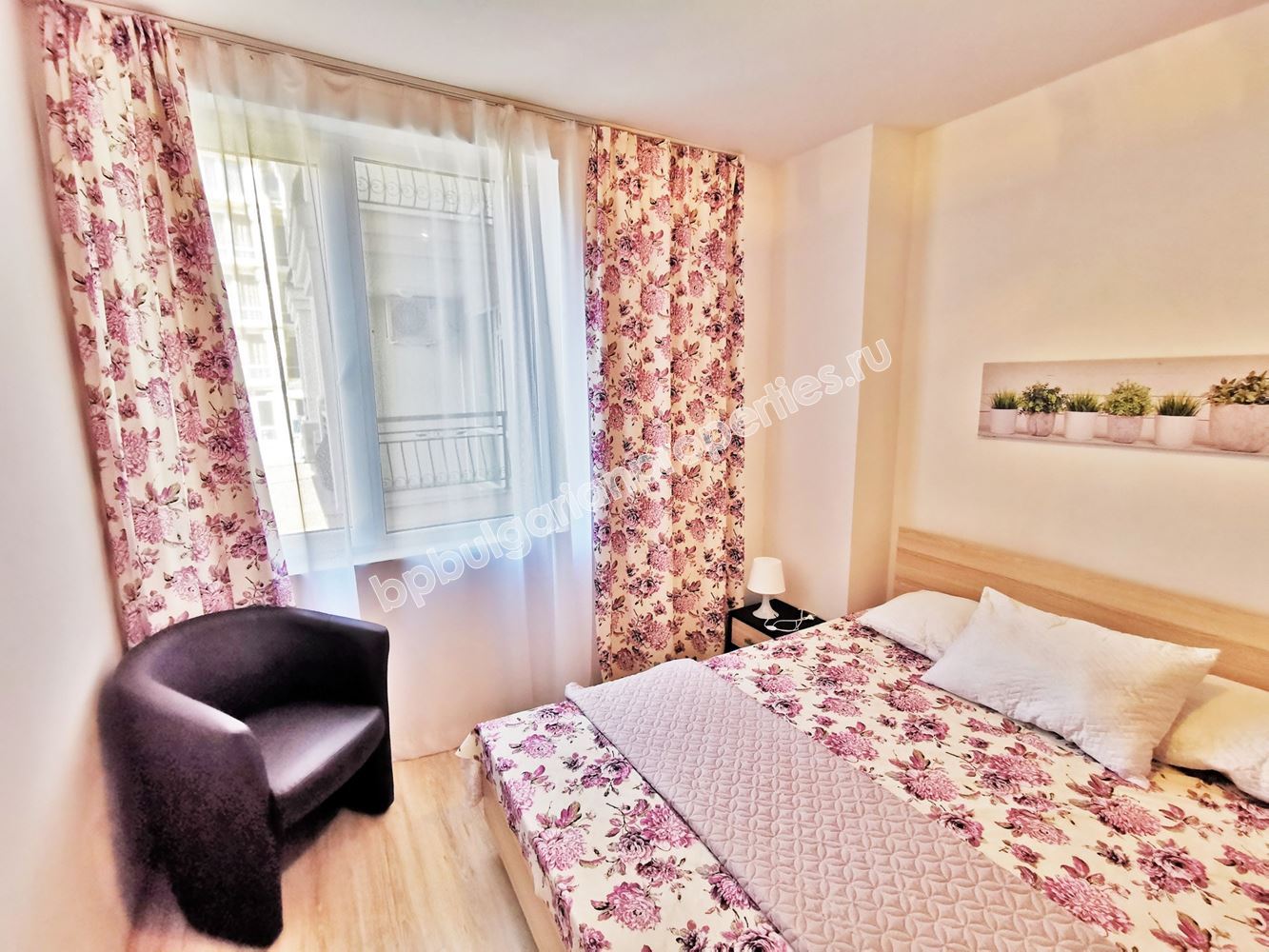 Двустаен обзаведен апартамент в жилищен комплекс в Свети Влас