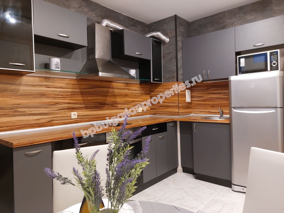 Луксозен апартамент в центъра на Поморие