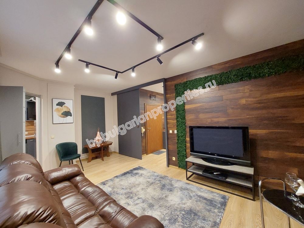 Луксозен апартамент в центъра на Поморие