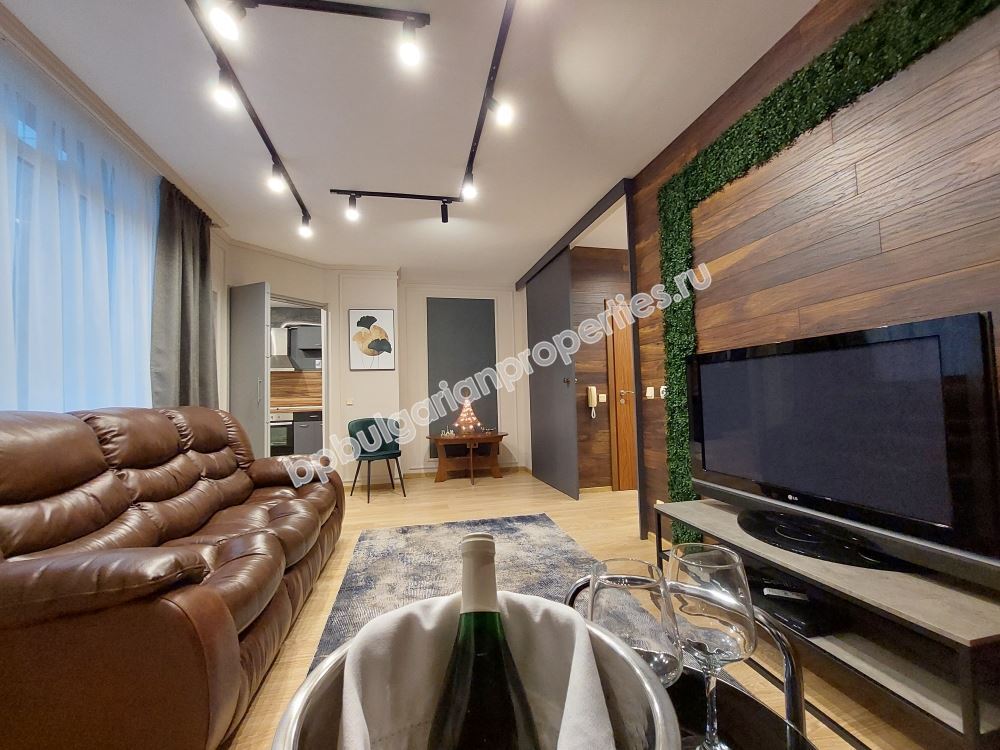 Луксозен апартамент в центъра на Поморие