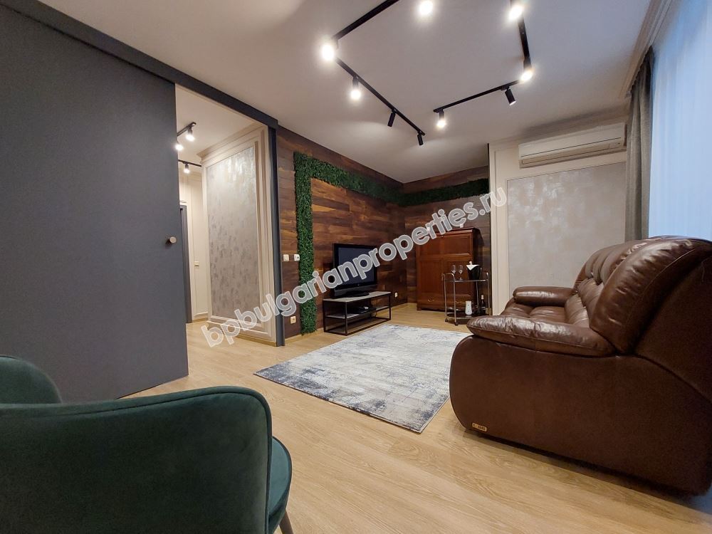 Луксозен апартамент в центъра на Поморие