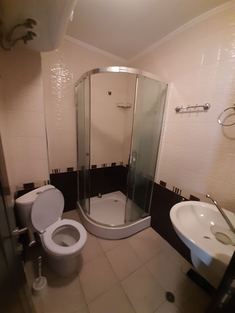 Двустаен апартамент в сграда без такса обслужване