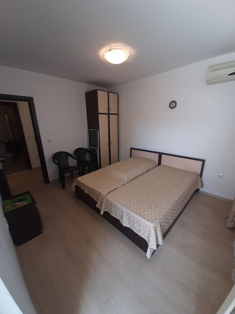 Двустаен апартамент в сграда без такса обслужване