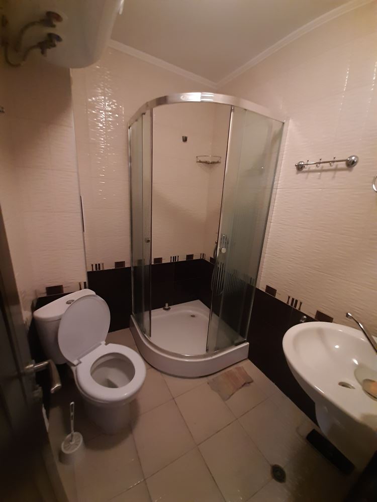 Двустаен апартамент в сграда без такса обслужване