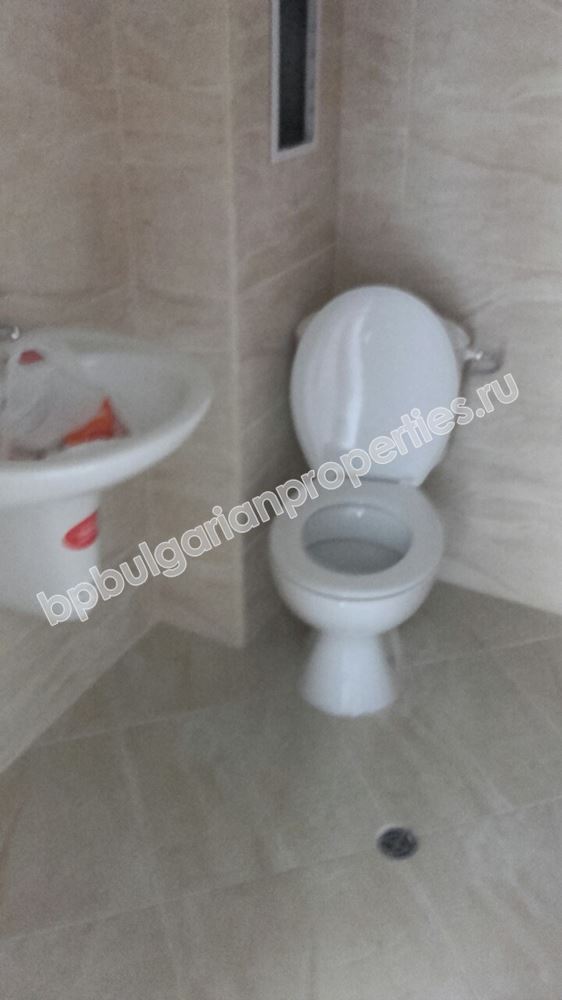 Апартаменти в нова сграда близо до морето в Равда