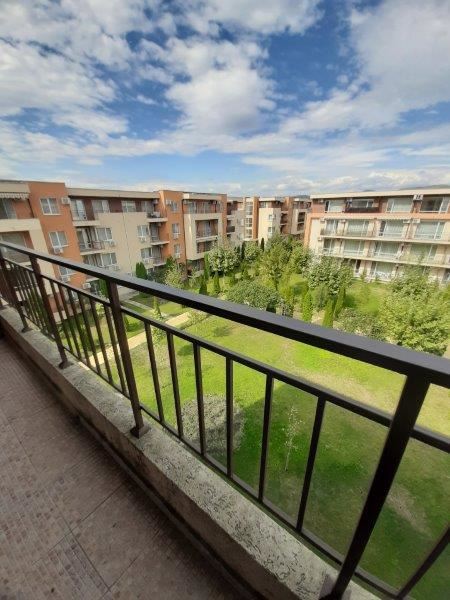 Апартамент в затворен комплекс на изгодна цена