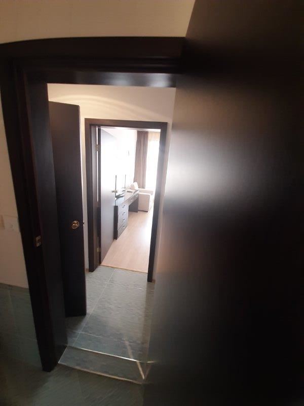 Панорамен апартамент в затворен комплекс на първа линия в Царево