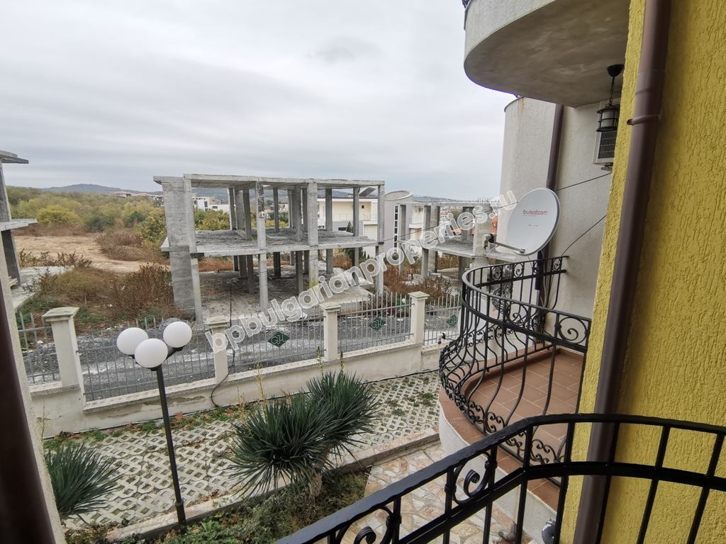 Изгоден двустаен апартамент в Созопол, местност Буджака