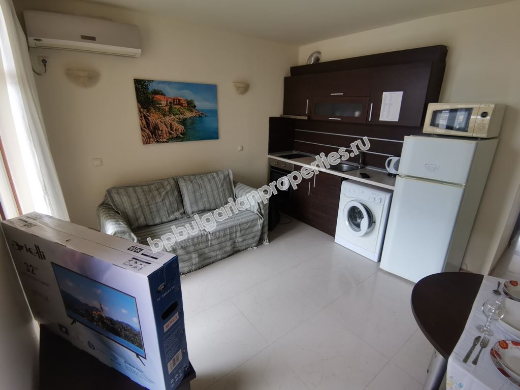 Изгоден двустаен апартамент в Созопол, местност Буджака