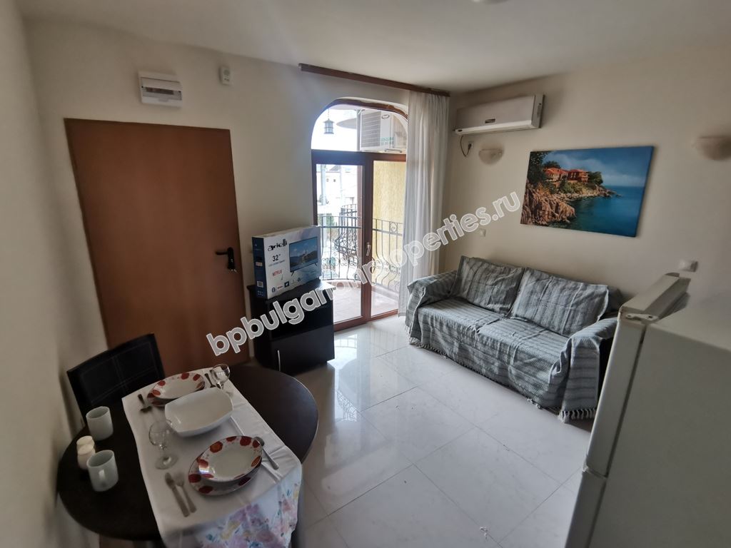 Изгоден двустаен апартамент в Созопол, местност Буджака