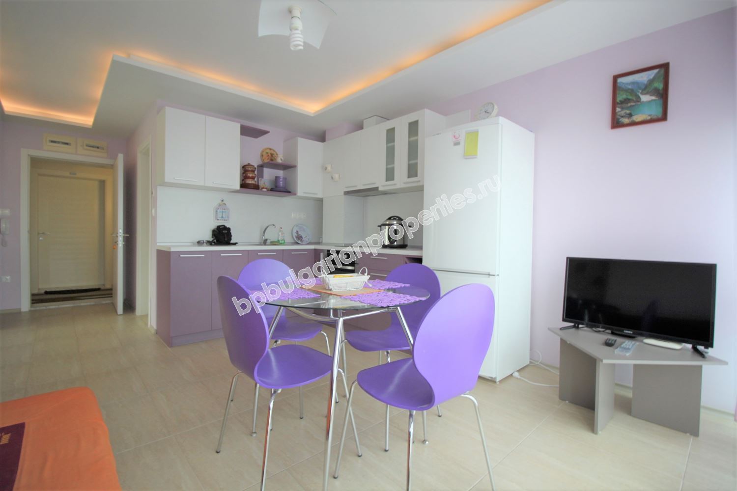 Обзаведен тристаен апартамент близо до морето в Равда Обзаведен тристаен апартамент близо до морето в Равда