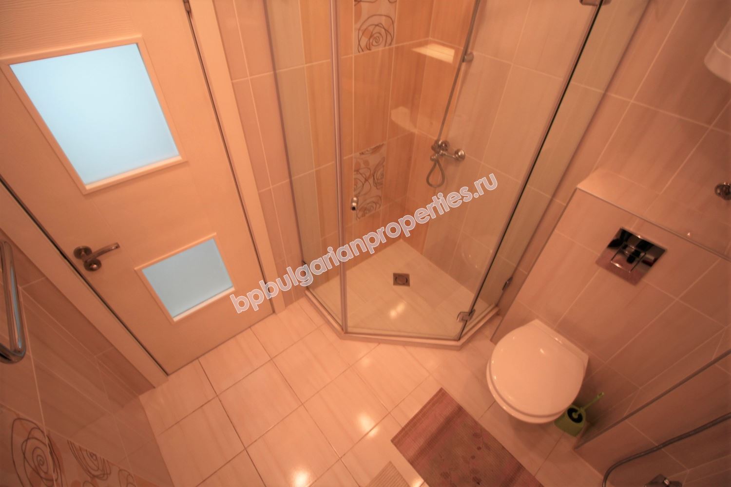 Обзаведен тристаен апартамент близо до морето в Равда Обзаведен тристаен апартамент близо до морето в Равда