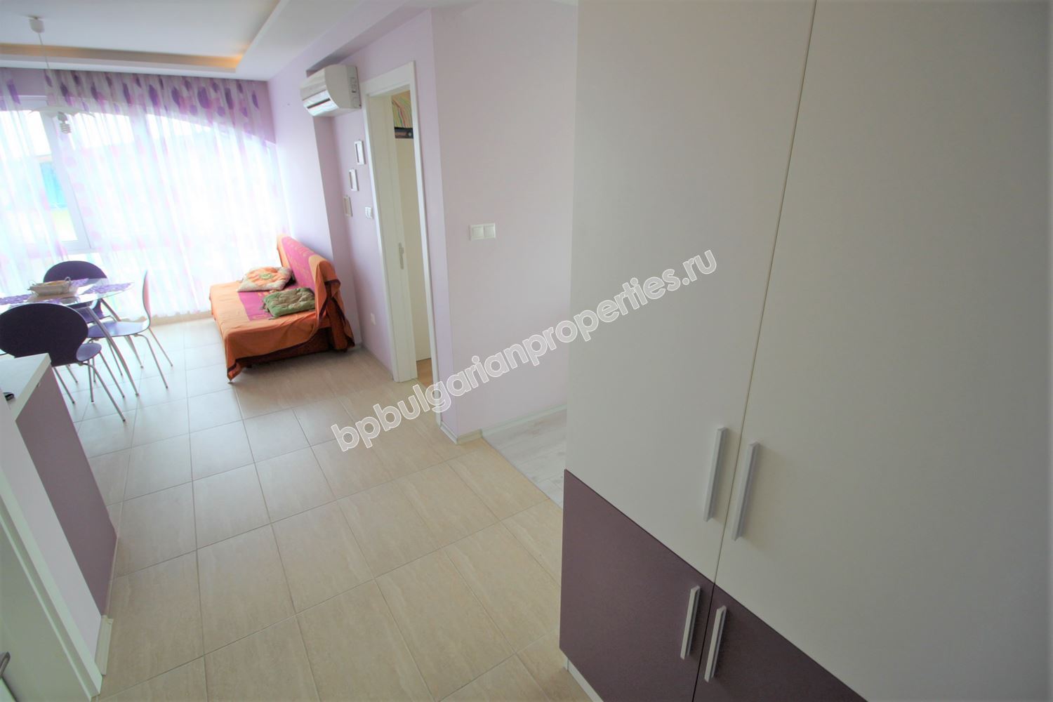 Обзаведен тристаен апартамент близо до морето в Равда Обзаведен тристаен апартамент близо до морето в Равда