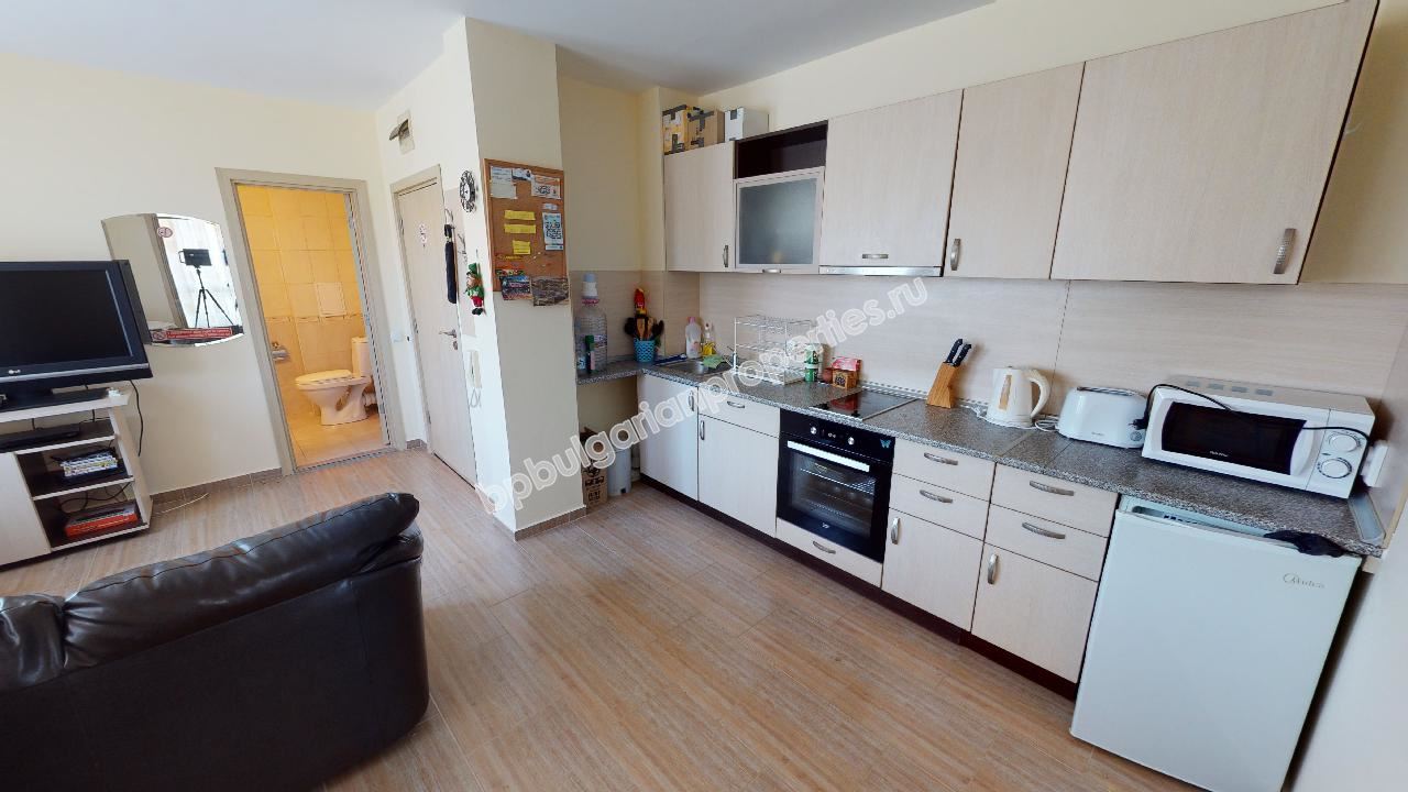 Евтин двустаен апартамент на 2 км от плажа