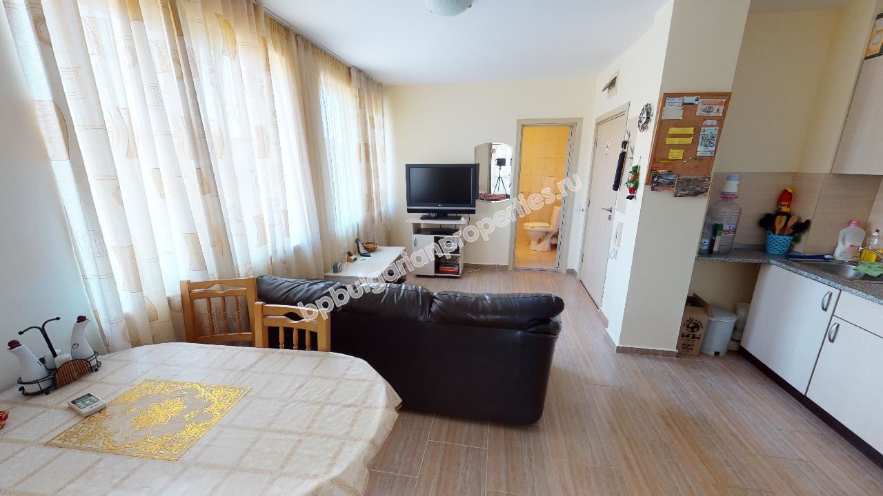 Евтин двустаен апартамент на 2 км от плажа