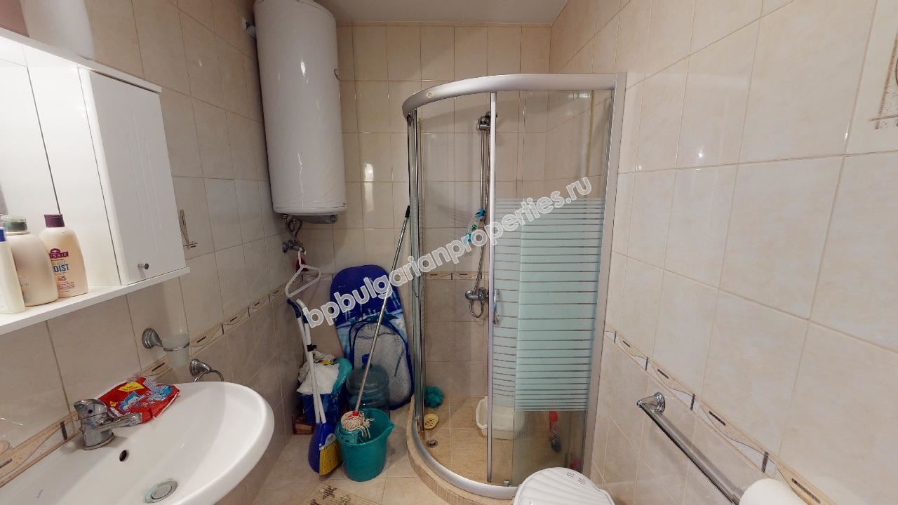 Евтин двустаен апартамент на 2 км от плажа